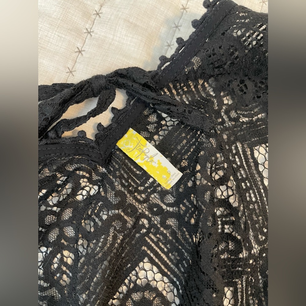 Free People Crochet Lace Tunic / Cover Up - Picture 5 of 10